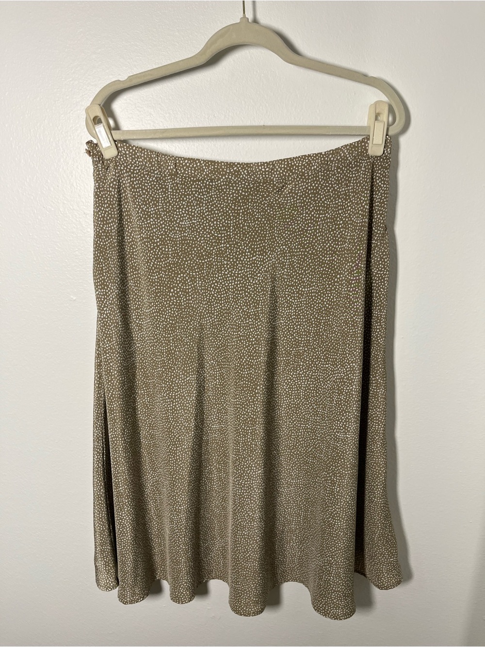 Karen Scott SIZE L Women’s Taupe Dot Swing/ A Line Skirt - Picture 5 of 5